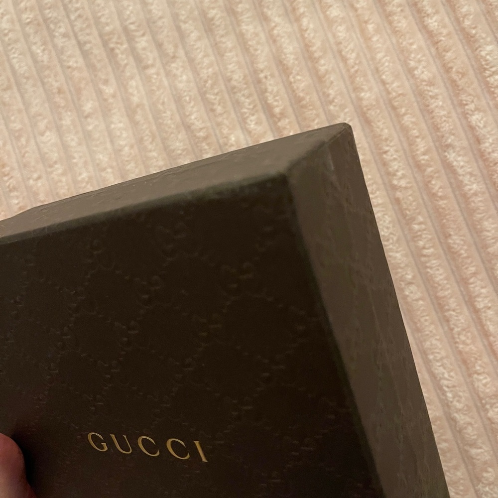 Gucci Embossed Brown Box - Picture 5 of 7